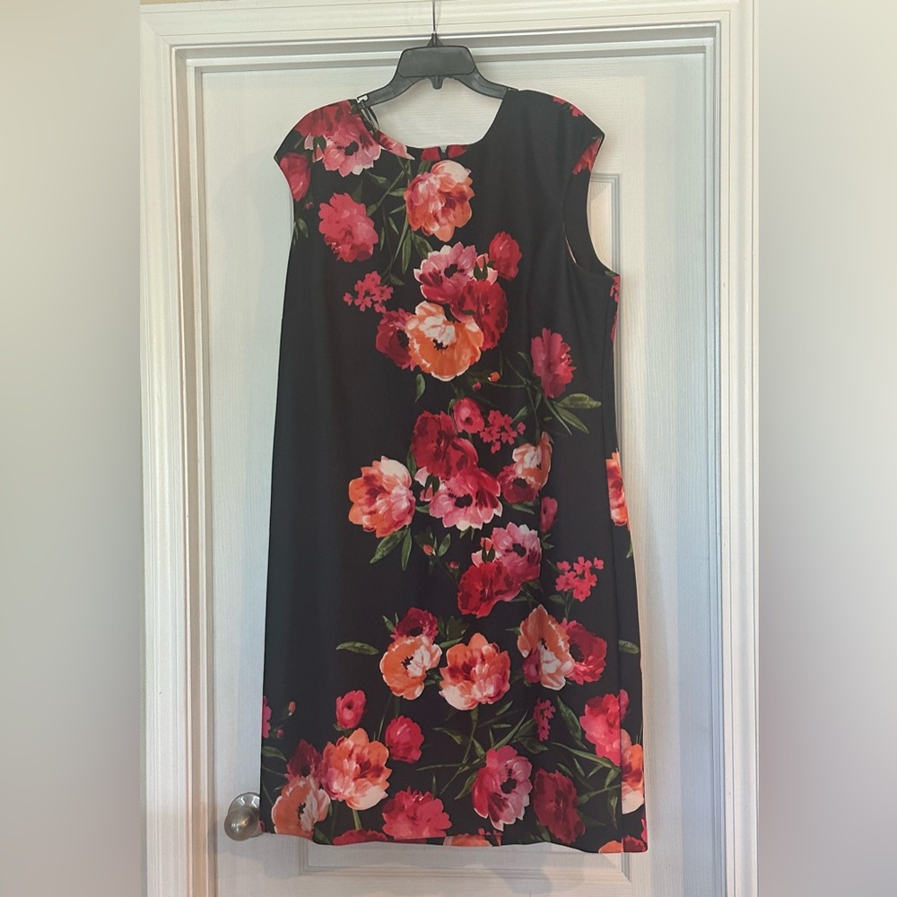 Floral Sleeveless Dress - Black and Red